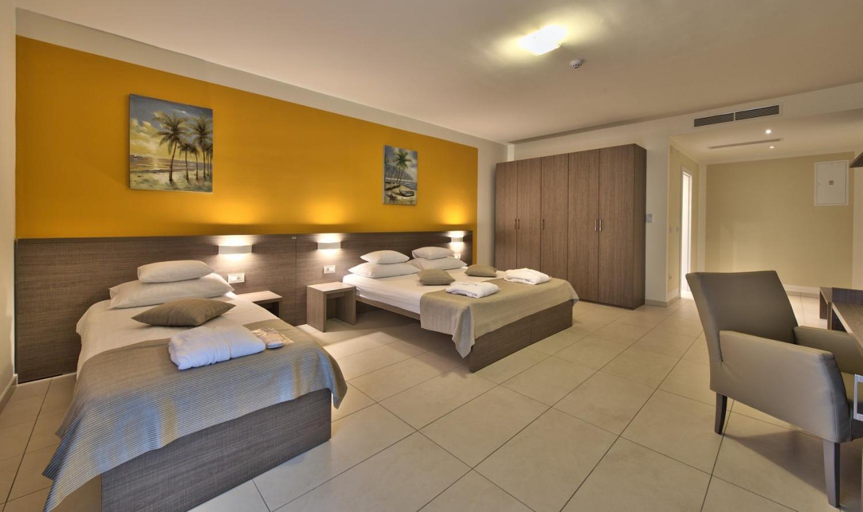 Crvena Luka Resort Biograd Na Moru Room photo