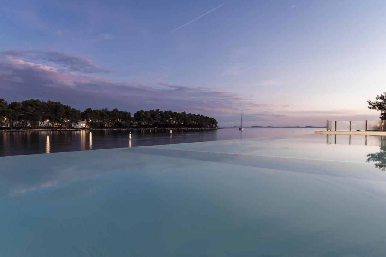 Crvena Luka Resort Biograd Na Moru Exterior photo